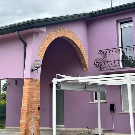 Lavender Near Venice Airport Apartment