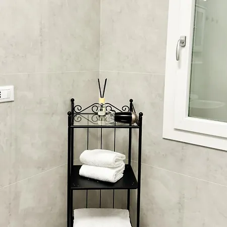 Lavender Near Venice Airport Apartment *